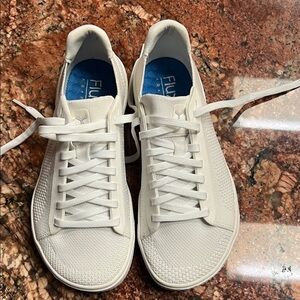 Flux Adapt Knit Trainer
White/white
M8/W9.5